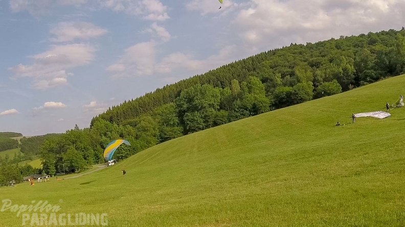 EK_ES_22.18-Paragliding-162.jpg