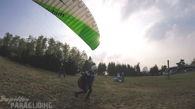 ES17.18_Paragliding-103.jpg
