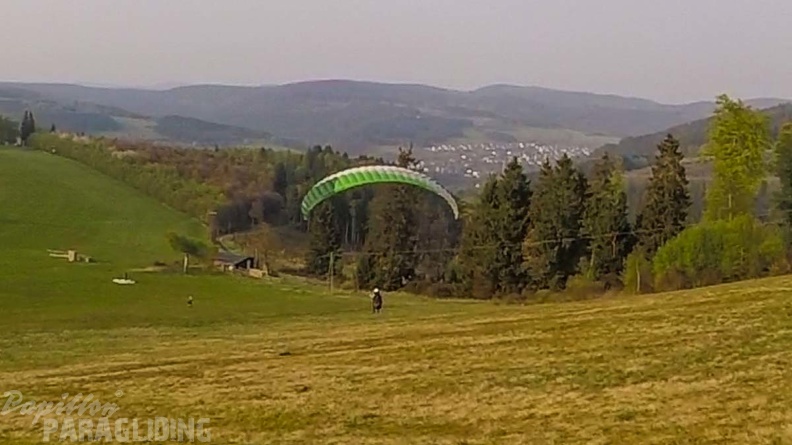 ES17.18_Paragliding-125.jpg
