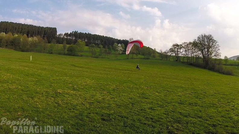 ES17.18_Paragliding-160.jpg