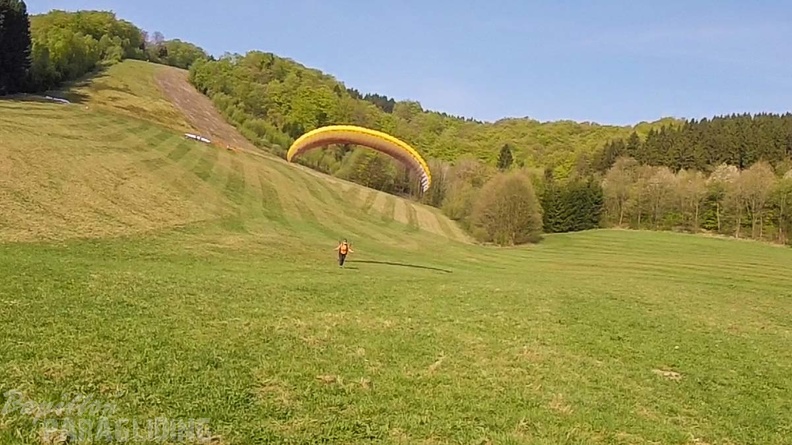 ES17.18_Paragliding-172.jpg