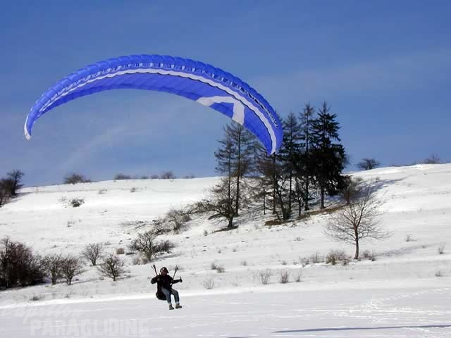 2005_K03.05_Wasserkuppe_Paragliding_011.jpg