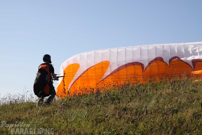 2009 RK32.09 Wasserkuppe Paragliding 024