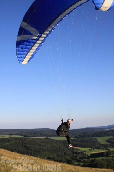 2009 RS33.09 Wasserkuppe Paragliding 070