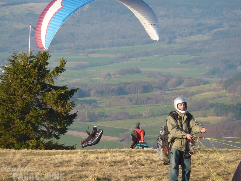 2010 Aprilfliegen Wasserkuppe Paragliding 041