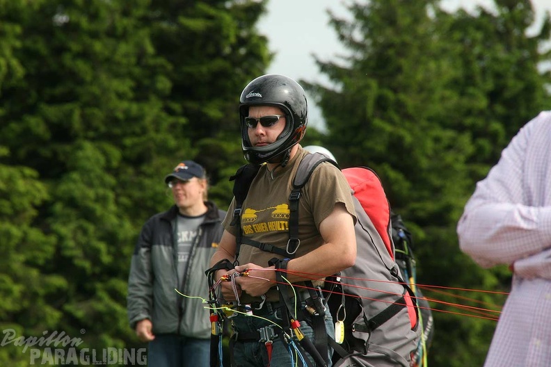 2010 RK24.10 Wasserkuppe Paragliding 016
