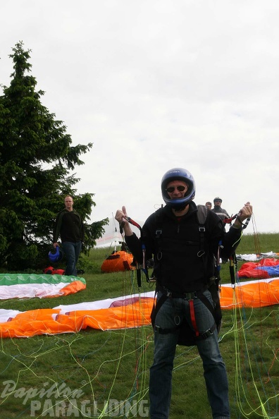 2010 RK24.10 Wasserkuppe Paragliding 048