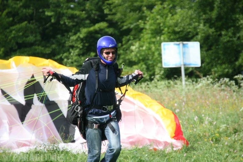 2010 RK24.10 Wasserkuppe Paragliding 083