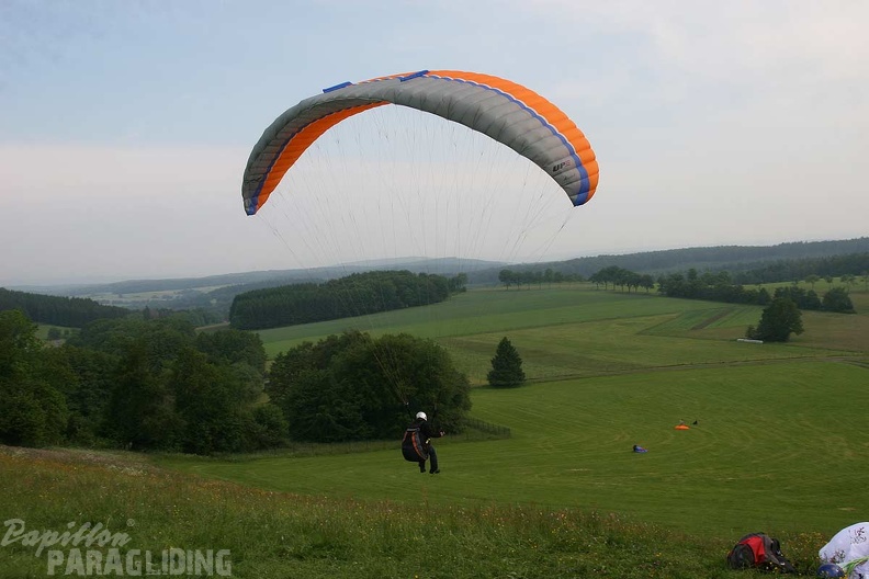 2010_RK24.10_Wasserkuppe_Paragliding_105.jpg