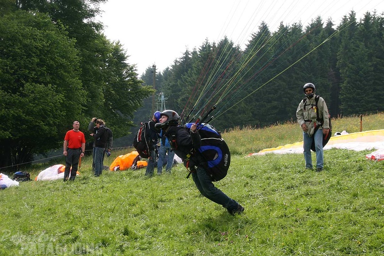 2010 RK24.10 Wasserkuppe Paragliding 126