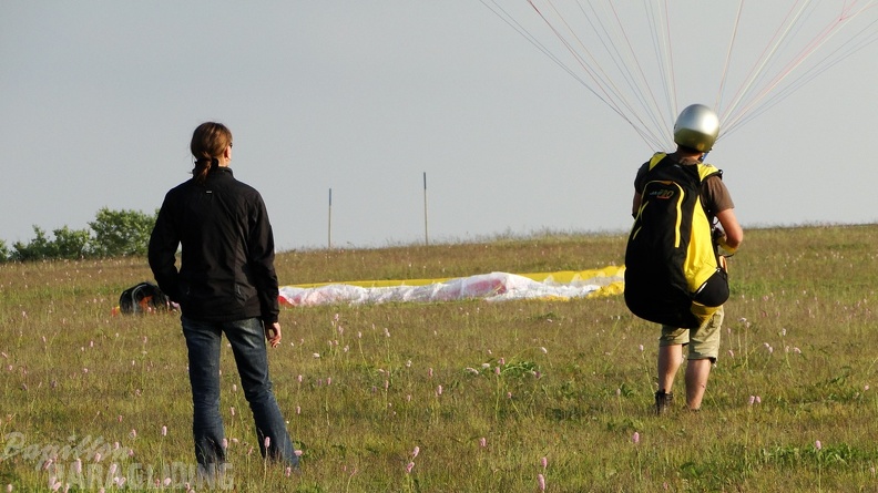 2010 RK25.10 Wasserkuppe Paragliding 082