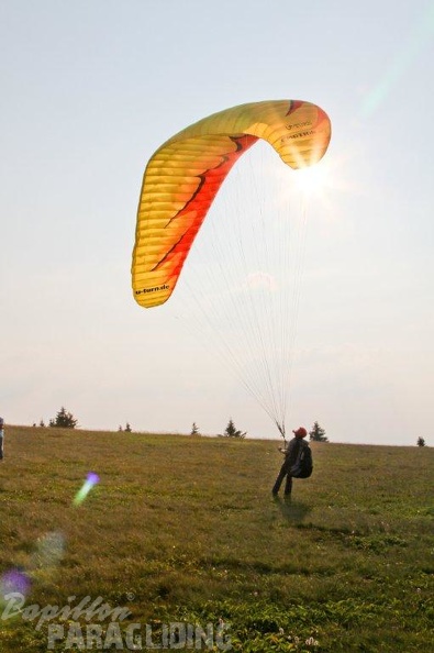 2010 RK25.10 Wasserkuppe Paragliding 123