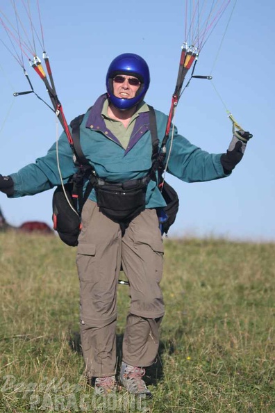 2010 RK28.10 Wasserkuppe Paragliding 173