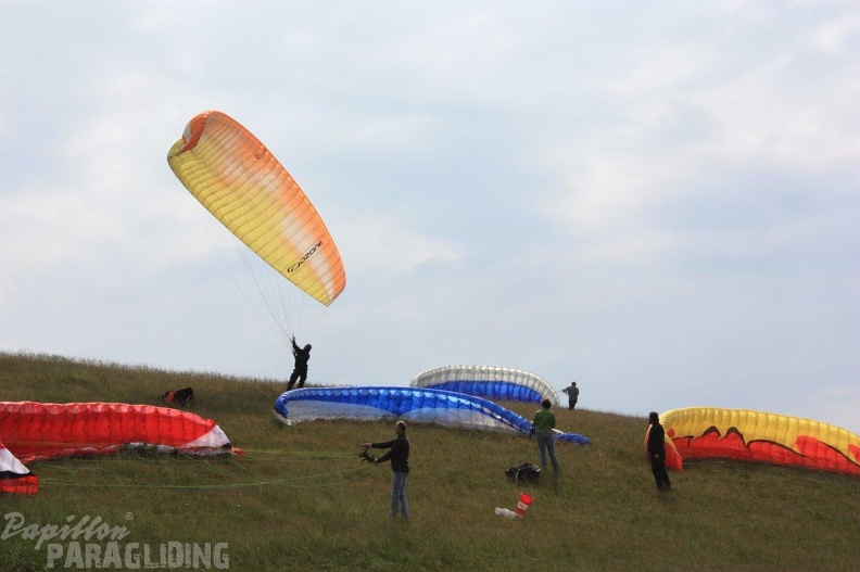 2011 RFB JUNI Paragliding 002