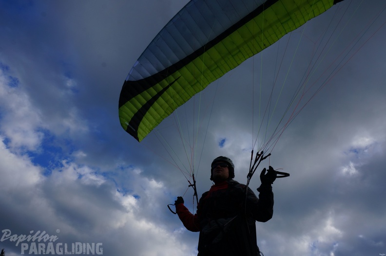 2014_RFB_April_Wasserkuppe_Paragliding_013.jpg
