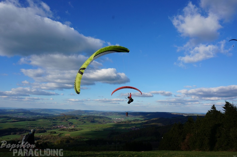 2014_RFB_April_Wasserkuppe_Paragliding_021.jpg