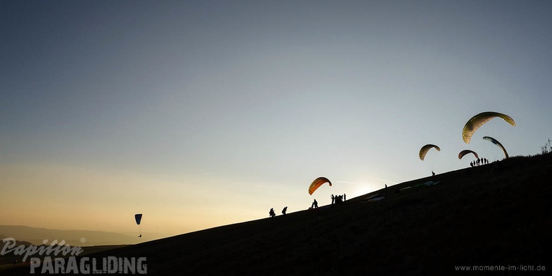 jeschke_paragliding-2.jpg