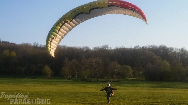 RK18.16 Paragliding-150