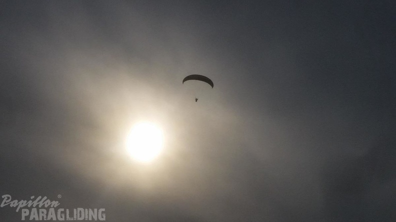 RK18.16 Paragliding-178