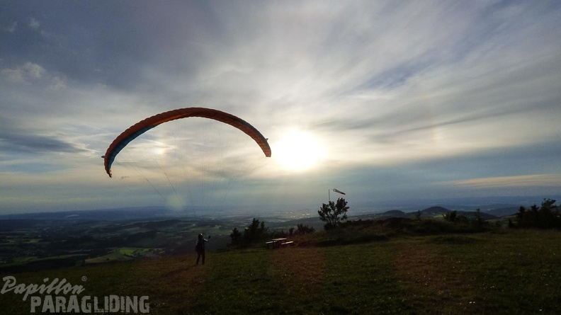 RK26.16 Paragliding-01-1058