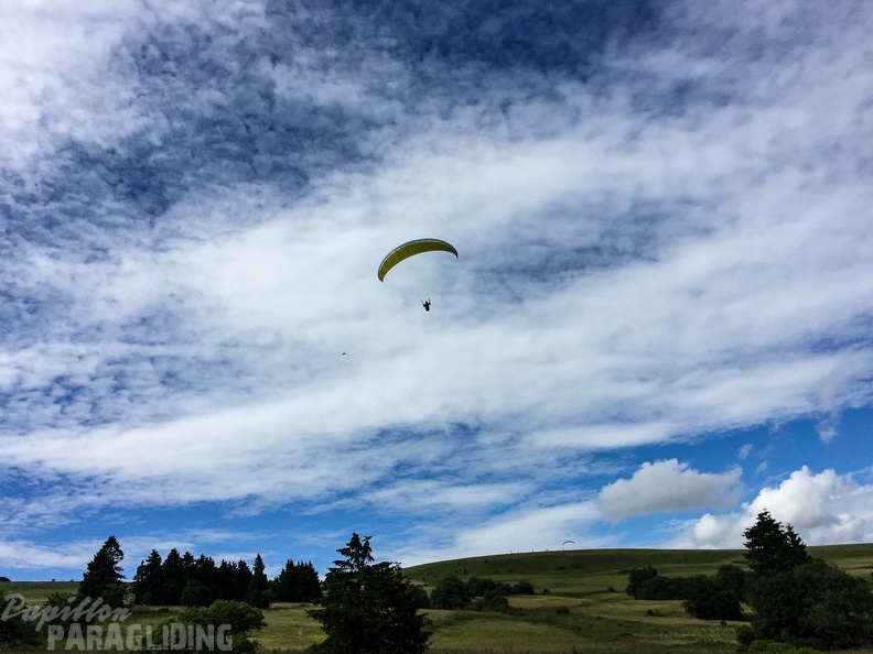 RK26.16 Paragliding-1237