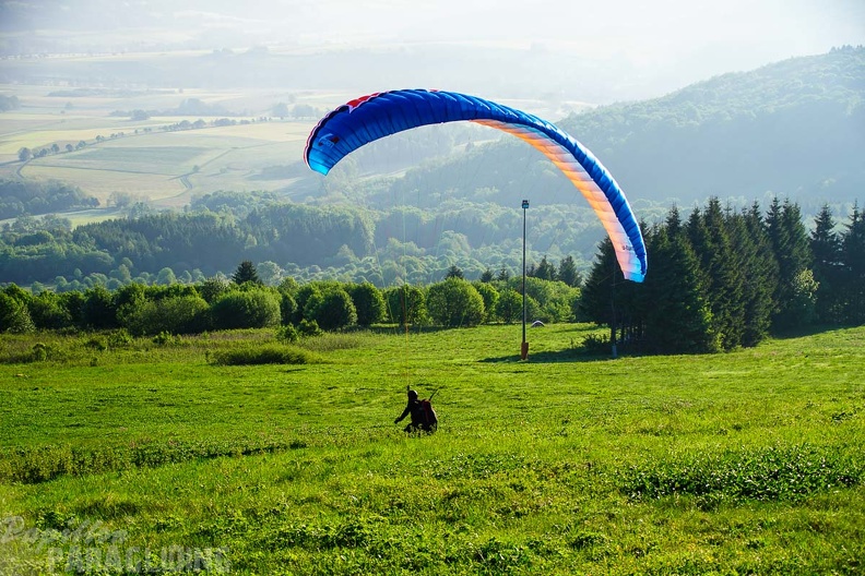 RK21.17 Paragliding-440