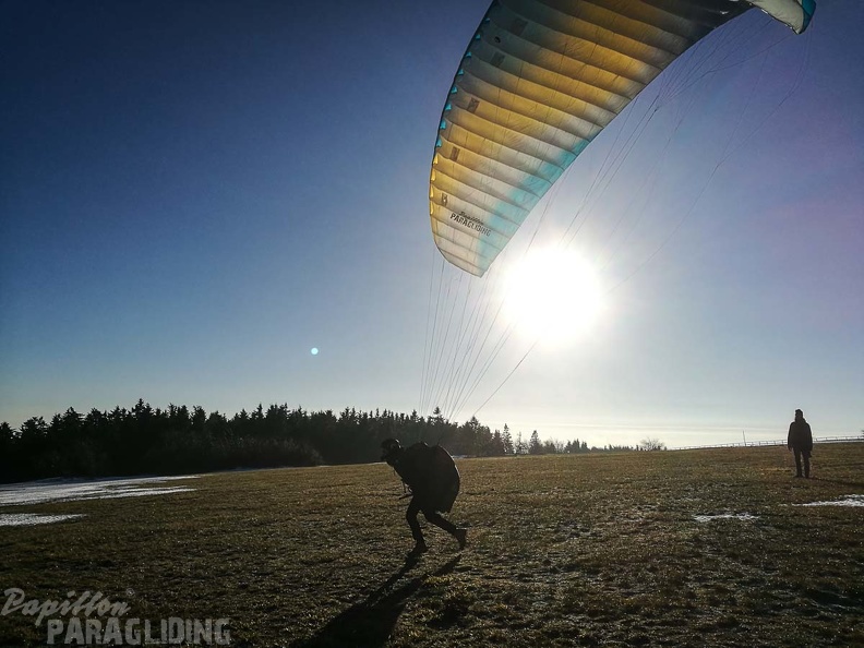 RS5.18 Paragliding-120