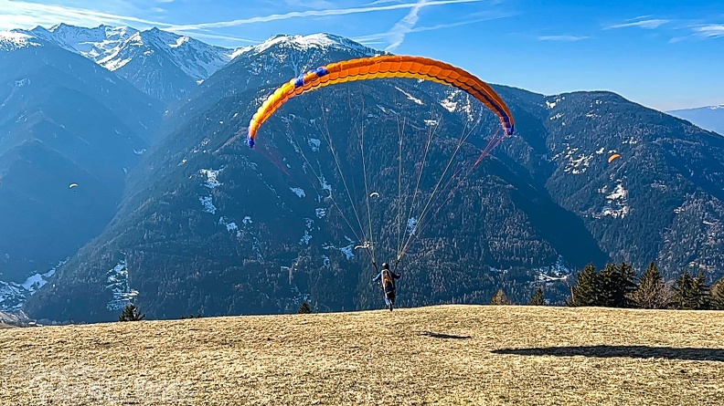 dh11.22-luesen-paragliding-150.jpg