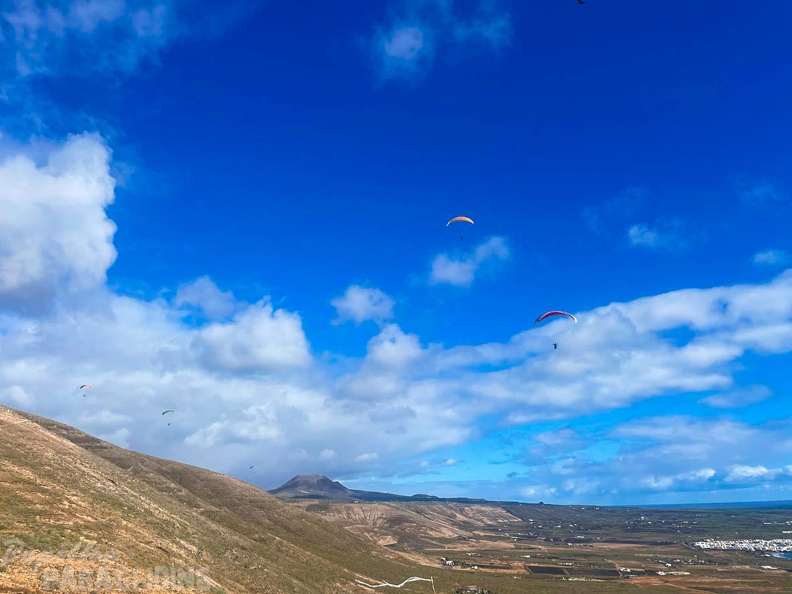 FLA7.23-lazarote-paragliding-121.jpg
