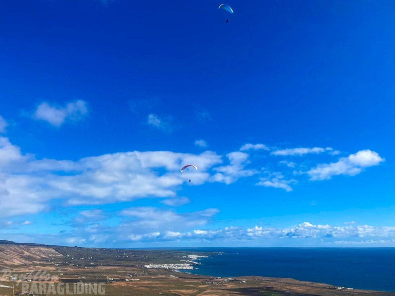 FLA7.23-lazarote-paragliding-122.jpg