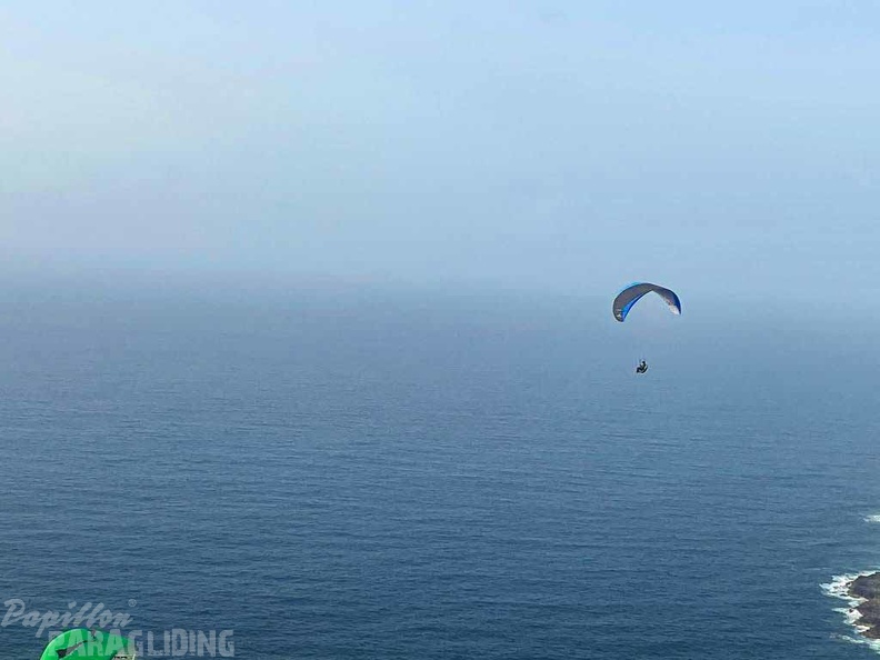 fla8.23-lanzarote-paragliding-landscape-117