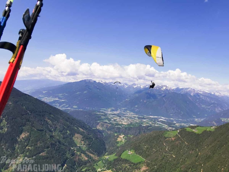 DH20.23-Paragliding-Luesen-109.jpg