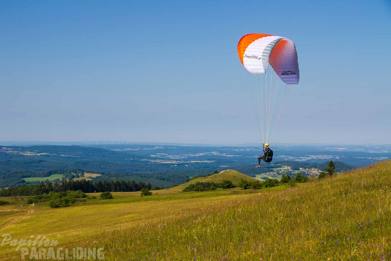 wasserkuppe-paragliding-suedhang-23-06-25.jpg-103