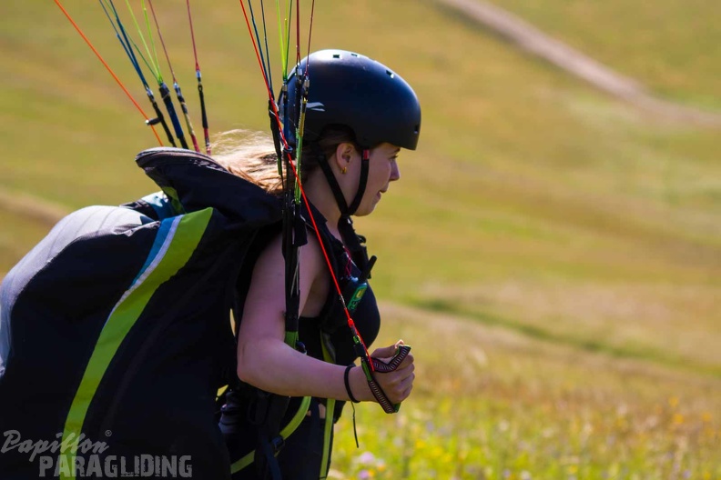 wasserkuppe-paragliding-suedhang-23-06-25.jpg-129