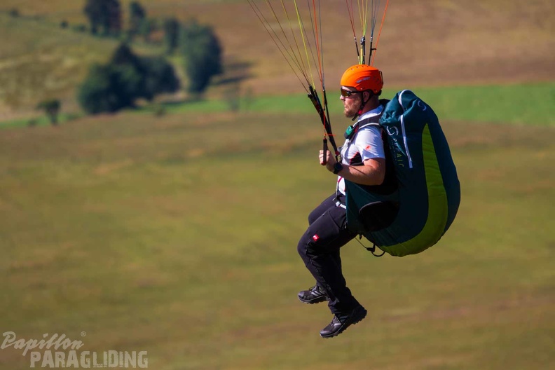 wasserkuppe-paragliding-suedhang-23-06-25.jpg-137