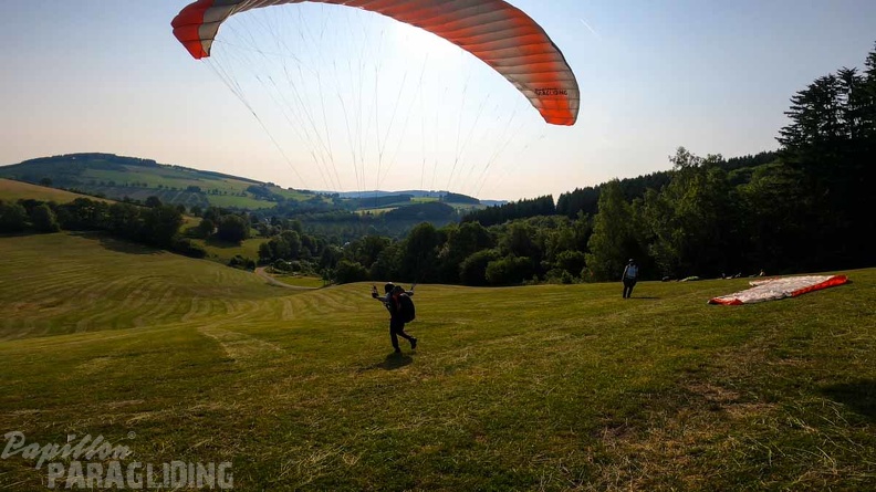 es25.23-elpe-paragliding-127