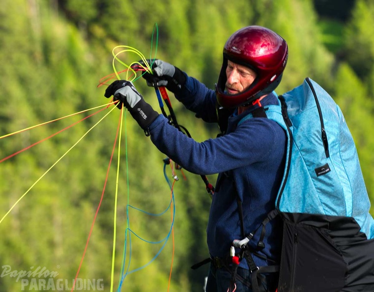 dh32.23-luesen-paragliding-173.jpg