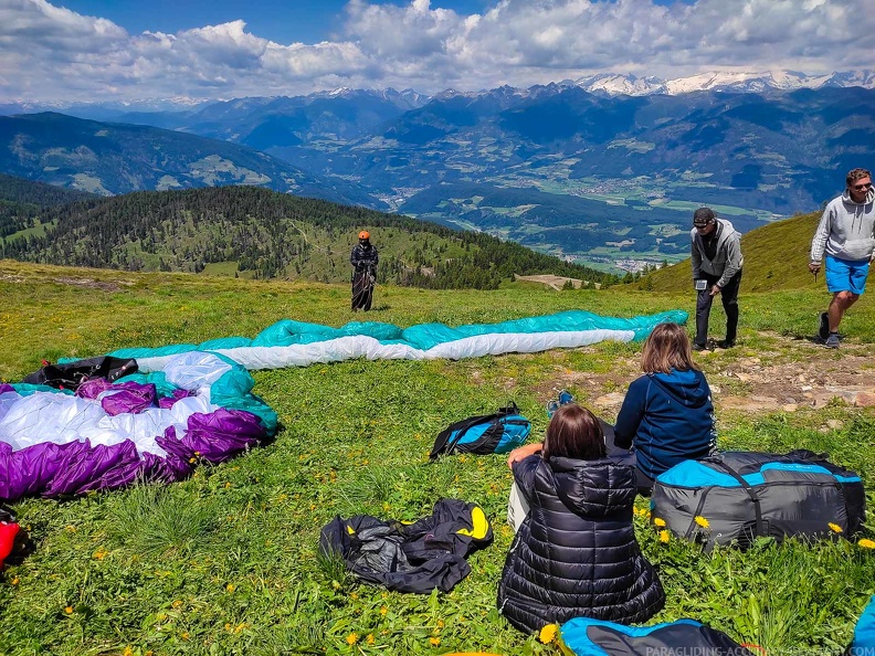 fpx26.24-paragliding-159.jpg