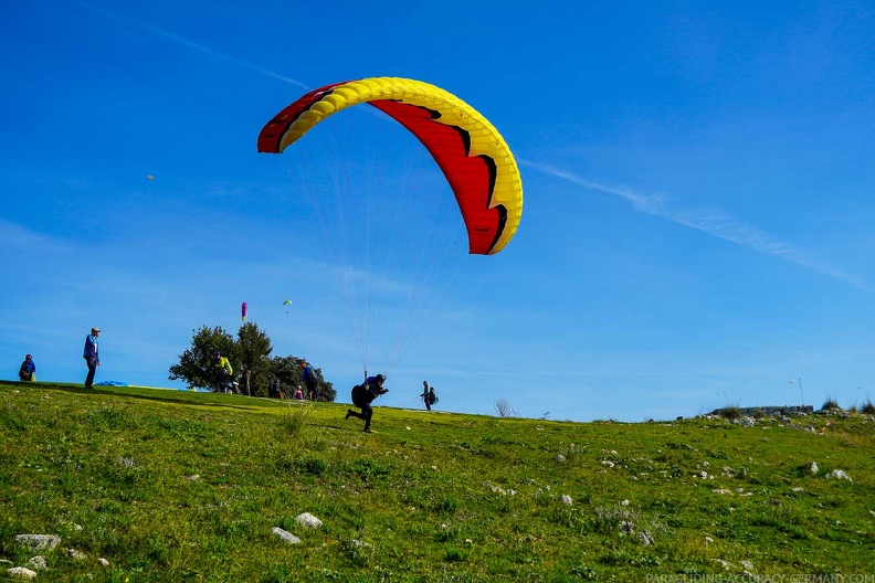 fno42.24-norma-italien-paragliding-140