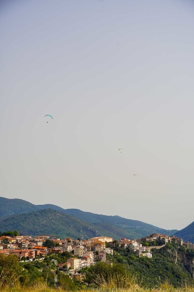 fno42.24-norma-italien-paragliding-326