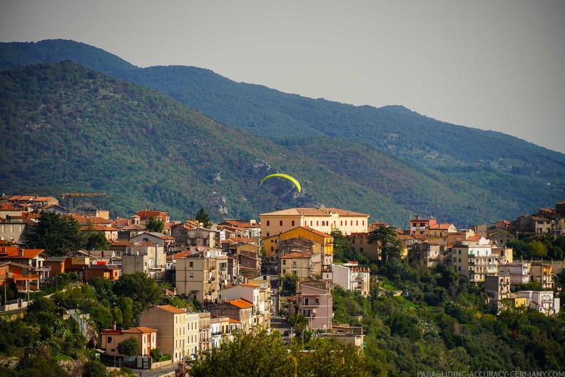 fno42.24-norma-italien-paragliding-335