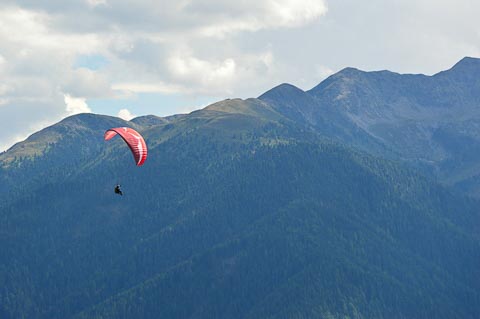 DH33.16-Luesen Paragliding-1055